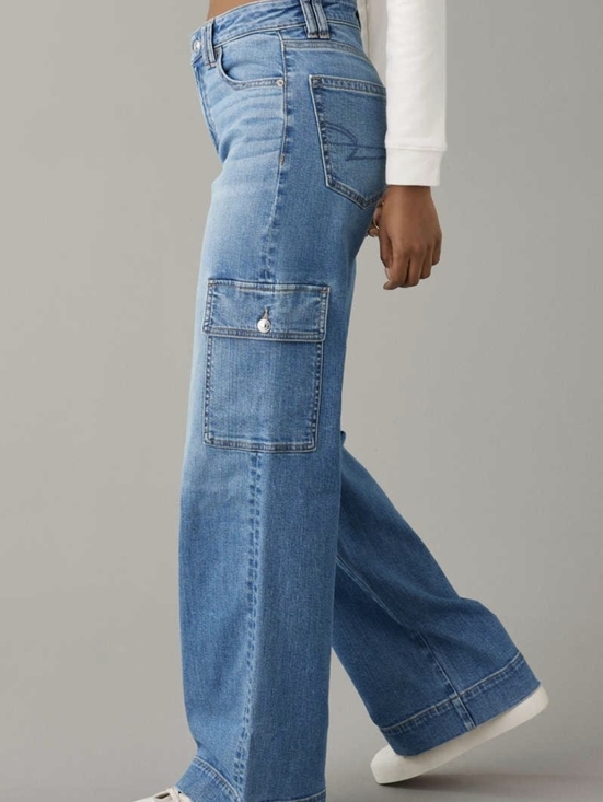 American Eagle Outfitters Denim - American eagle super high rise Baggy wide leg jeans size 6 cargo denim pants